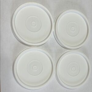 Tupperware lids set of 4, 3” fit 16oz tumblers or snack cups. NEW.